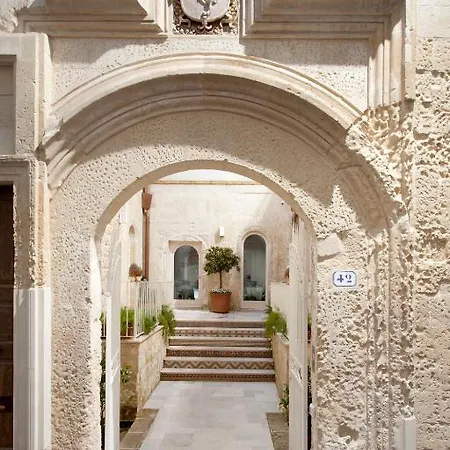 Mantatelure 3* Lecce
