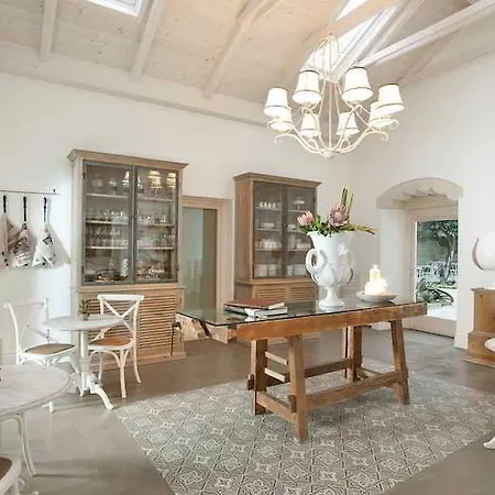Mantatelure Bed & Breakfast 4*